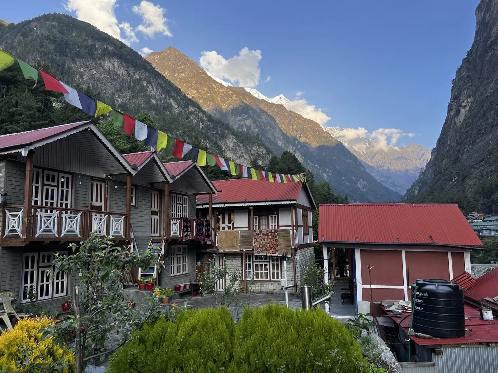 Day 4, Drive to Chame, photo 1 of 2
