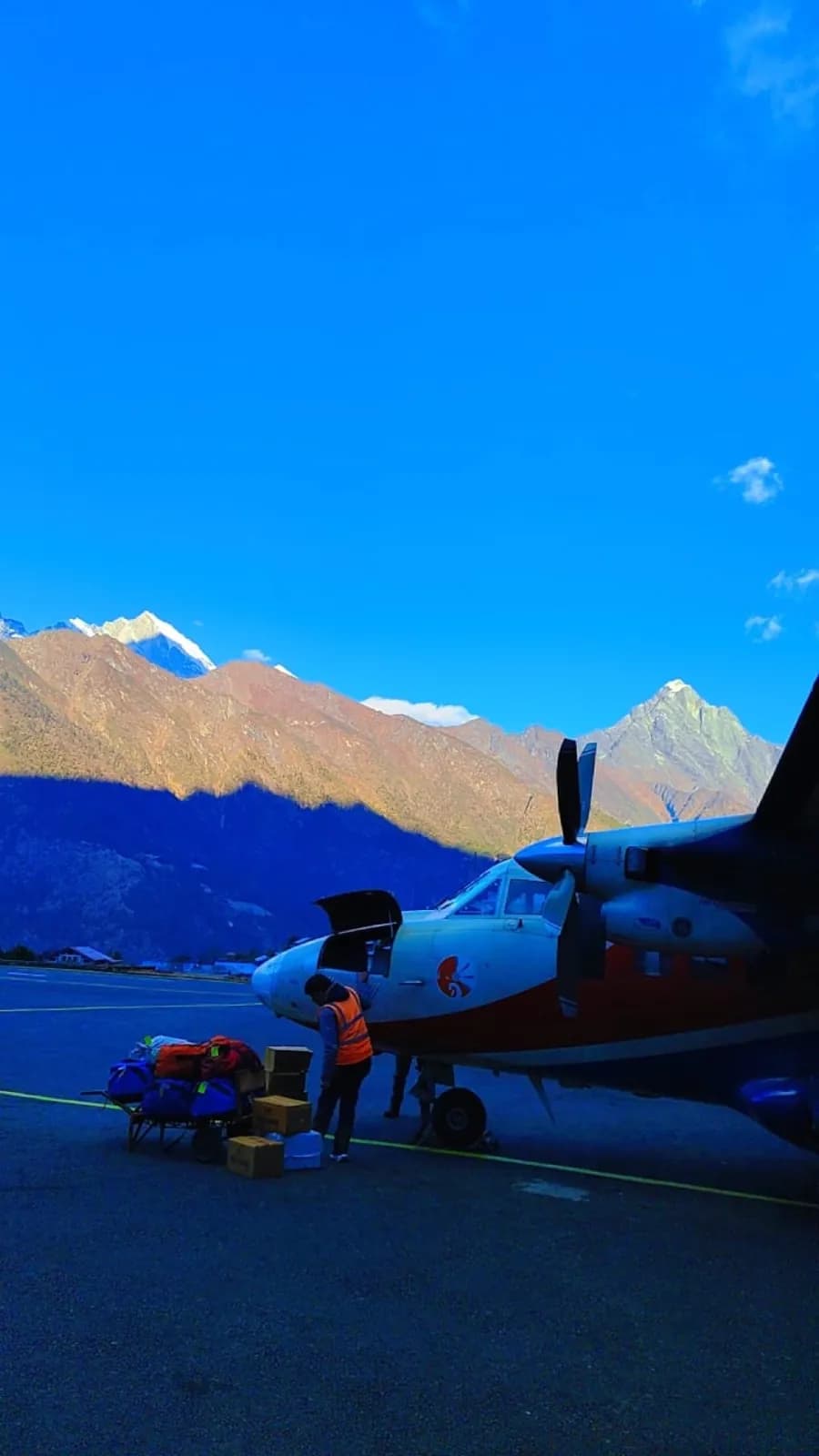 Day 3, Fly to Lukla and trek to Chutanga, photo 2 of 2