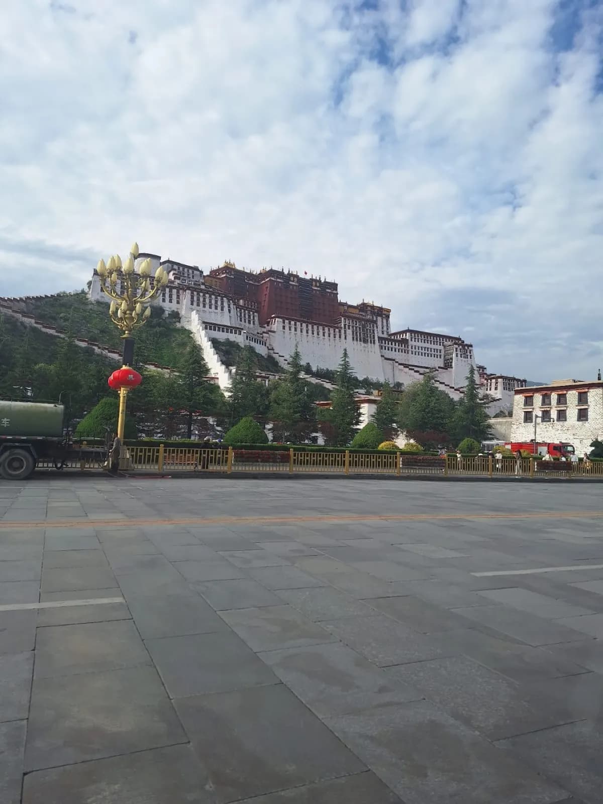Day 4, Rest and acclimatisation day in Lhasa, photo 3 of 3