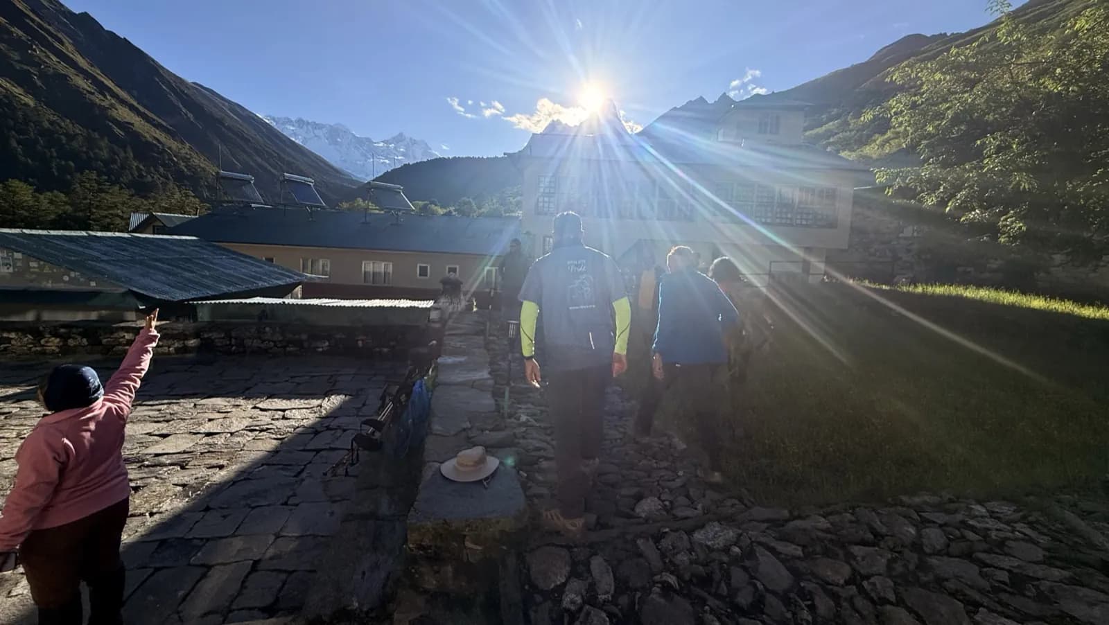 Day 6, Trek to Tengboche, photo 1 of 3