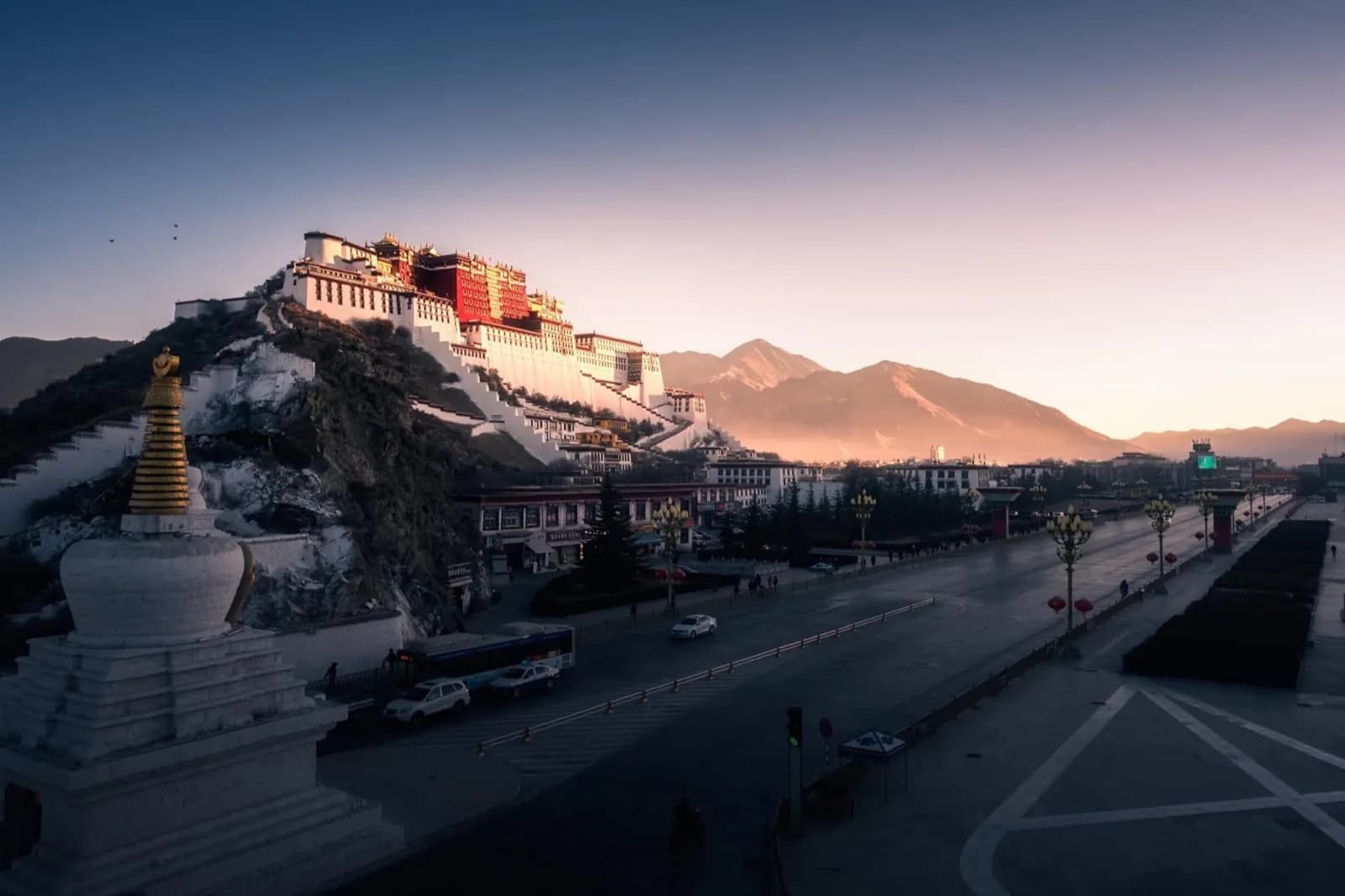 Day 4, Fly to Lhasa, Tibet (3,656 m), photo 2 of 3