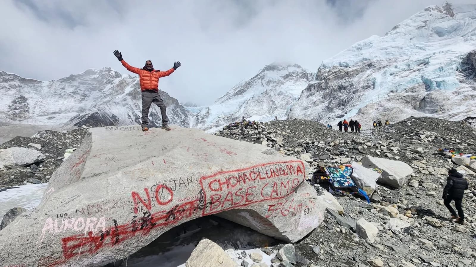 Day 12, Trek to Everest Base Camp, photo 2 of 3