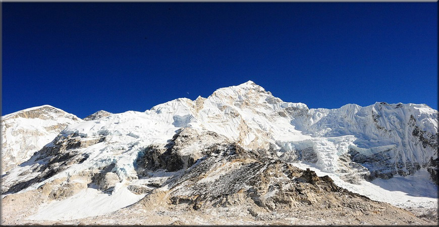 How long is the Everest base camp trek ?